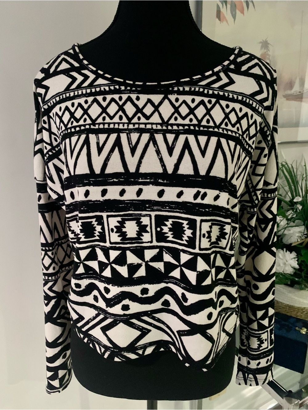 one clothing Black & White Patterned Women’s Loose Fit Sweater Top Vintage 2000s
